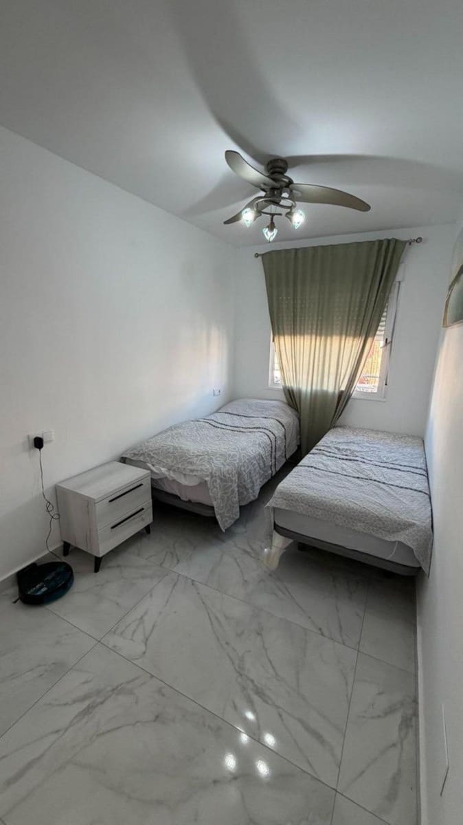 3 bedroom Apartment for sale in Torrevieja - € 253,000 (Ref: 9917811)