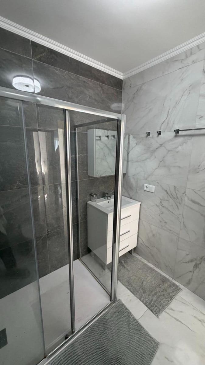 3 bedroom Apartment for sale in Torrevieja - € 253,000 (Ref: 9917811)