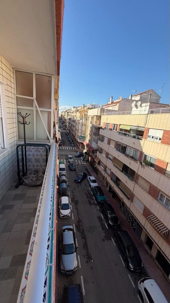 3 bedroom Apartment for sale in Torrevieja - € 253,000 (Ref: 9917811)