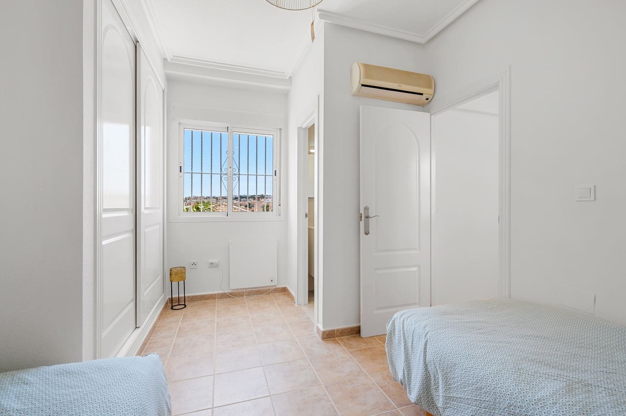 3 chambre Villa/Maison à vendre à Ciudad Quesada avec piscine - 269 000 € (Ref: 9917812)