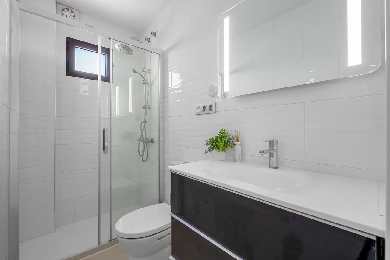 2 sovrum Lägenhet till salu i Torrevieja med pool - 165 000 € (Ref: 9917815)