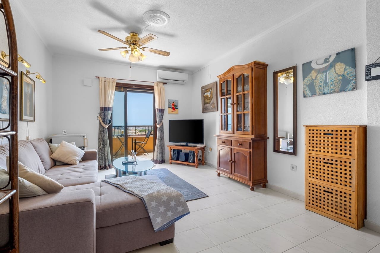 2 sovrum Lägenhet till salu i Torrevieja med pool - 165 000 € (Ref: 9917815)