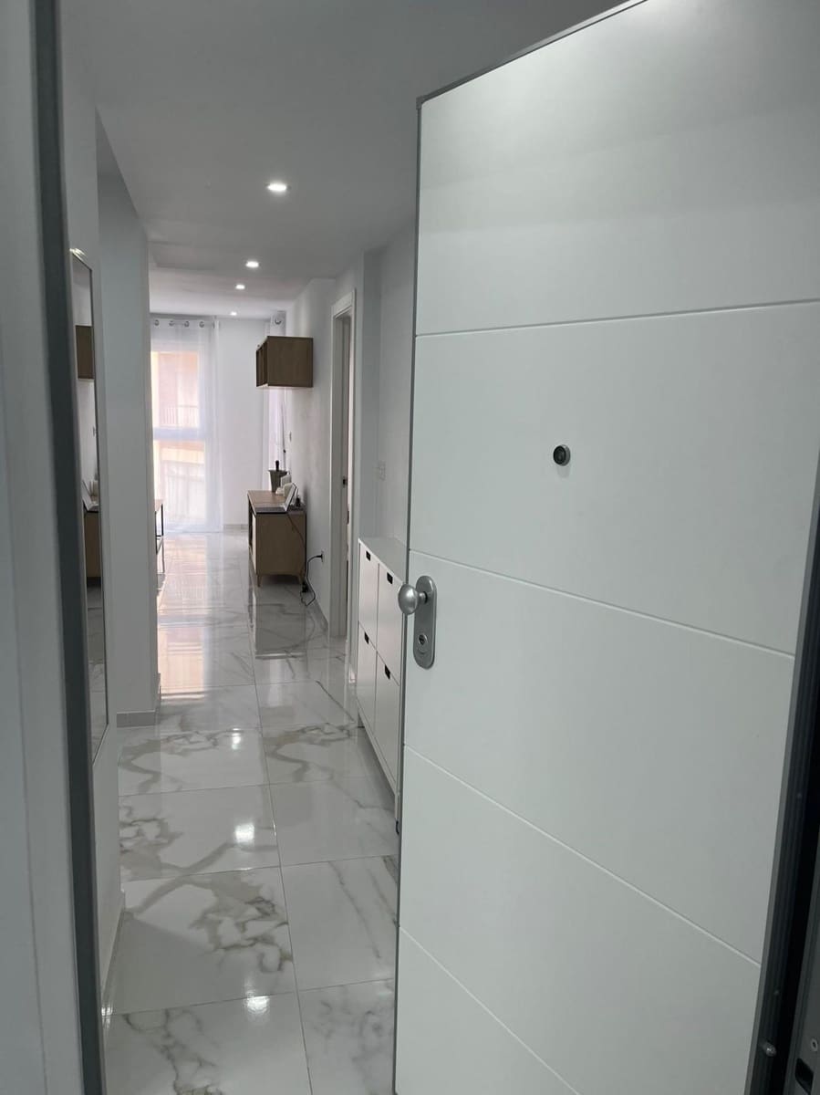 1 bedroom Apartment for sale in Torrevieja - € 185,900 (Ref: 9917818)