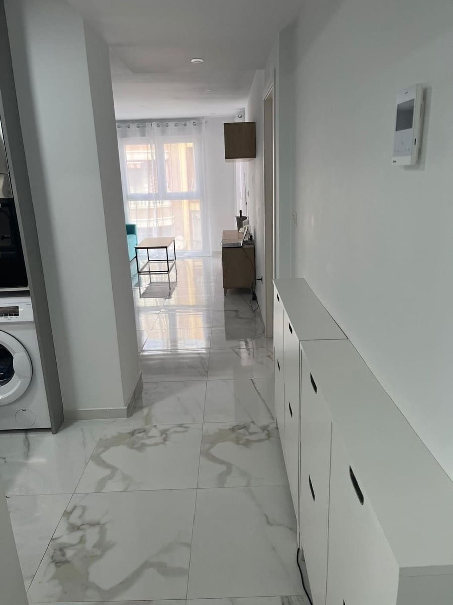 1 bedroom Apartment for sale in Torrevieja - € 185,900 (Ref: 9917818)