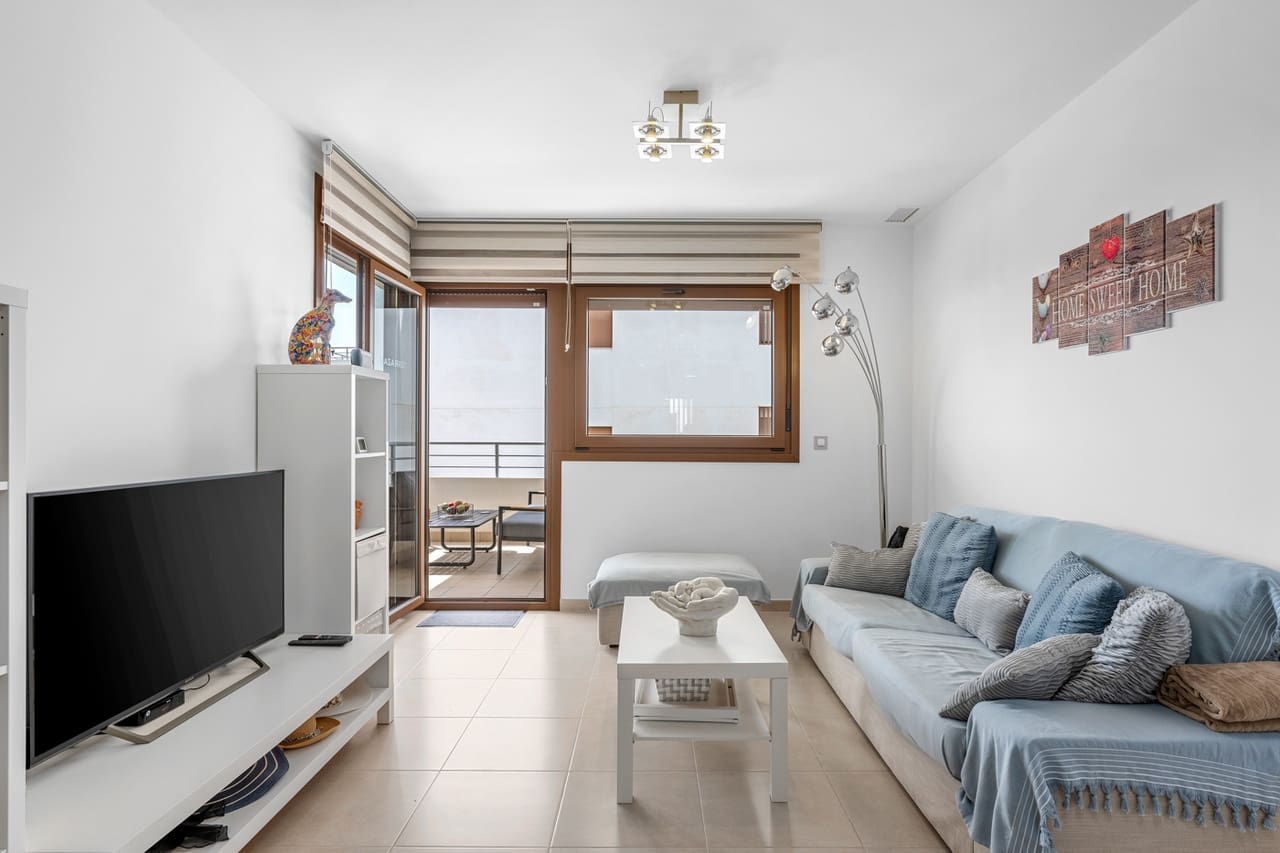 2 soverom Leilighet til salgs i Cabo Roig med svømmebasseng garasje - € 239 995 (Ref: 9920029)
