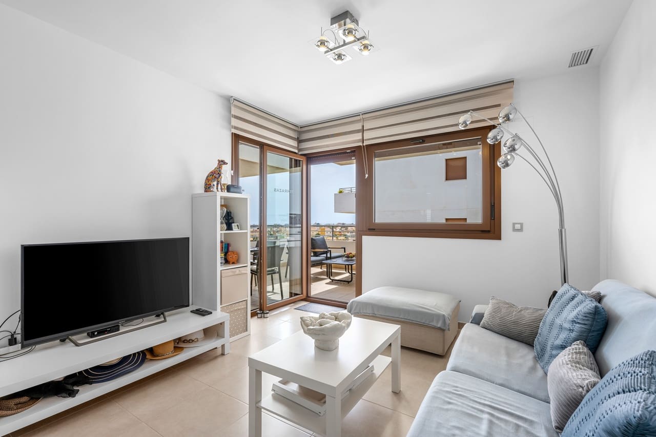 2 soverom Leilighet til salgs i Cabo Roig med svømmebasseng garasje - € 239 995 (Ref: 9920029)