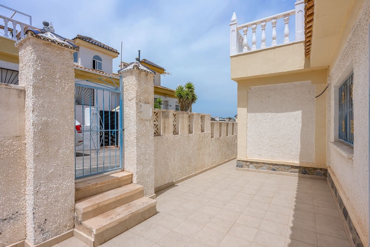 3 quarto Casa em Banda para venda em Ciudad Quesada com piscina - 209 000 € (Ref: 9920030)