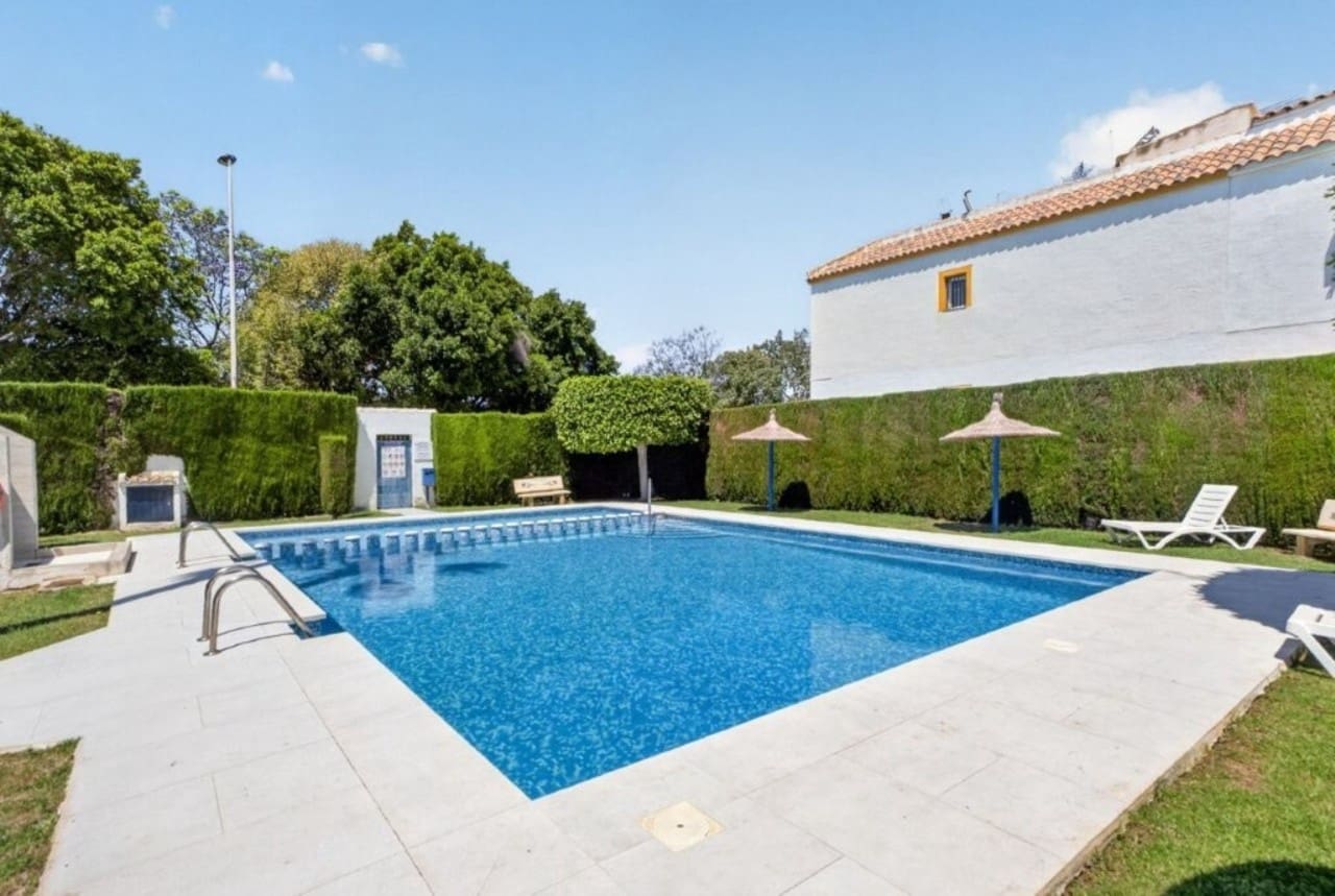 2 makuuhuone Kattohuoneisto myytävänä paikassa Torrevieja mukana uima-altaan - 144 000 € (Ref: 9921850)
