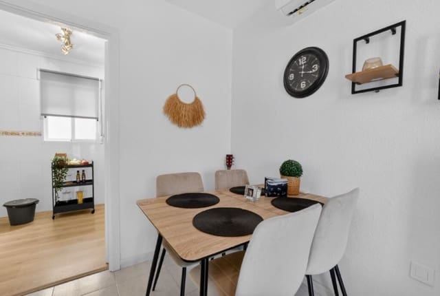2 makuuhuone Kattohuoneisto myytävänä paikassa El Molino, Torrevieja mukana uima-altaan - 144 000 € (Ref: 9921850)