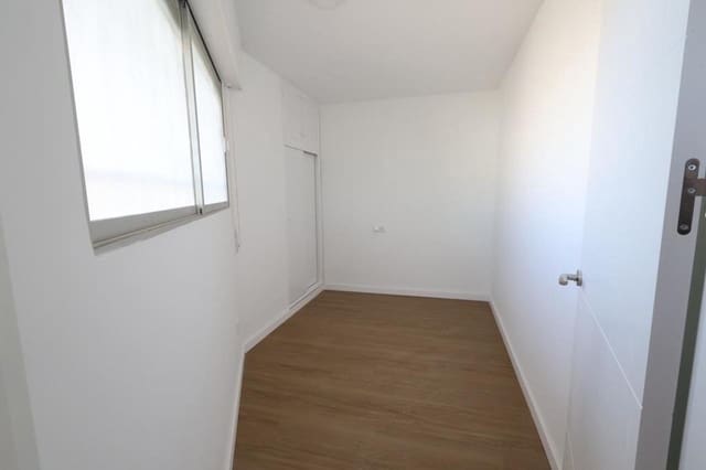 3 soveværelse Lejlighed til salg i Dehesa de Campoamor, Orihuela med swimmingpool - € 275.000 (Ref: 9921851)