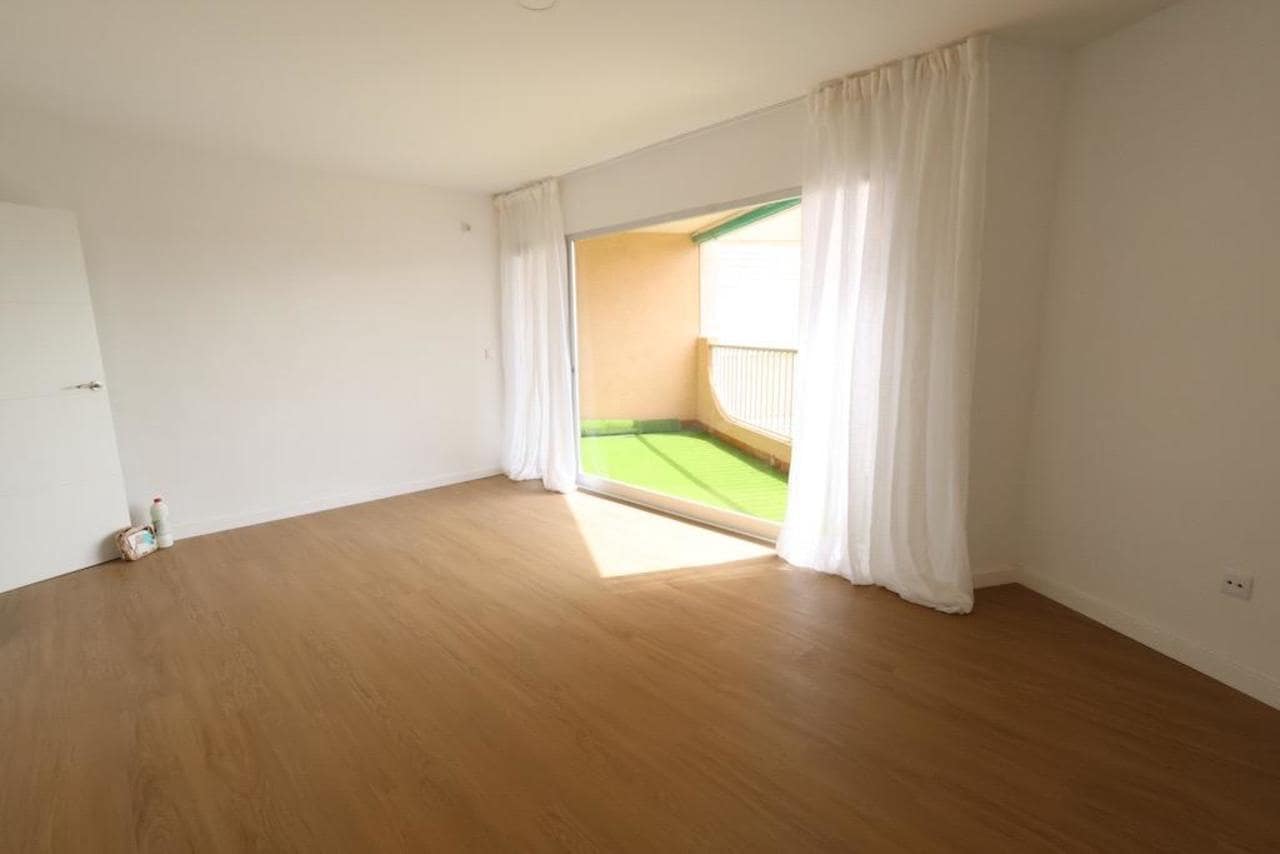 3 chambre Appartement à vendre à Orihuela Costa avec piscine garage - 269 000 € (Ref: 9921851)