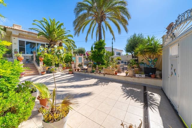 3 slaapkamer Villa te koop in Ciudad Quesada, Rojales met zwembad garage - € 550.000 (Ref: 9924224)