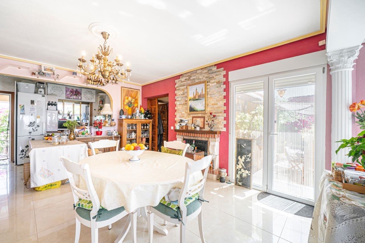 3 slaapkamer Villa te koop in Ciudad Quesada met zwembad garage - € 550.000 (Ref: 9924224)
