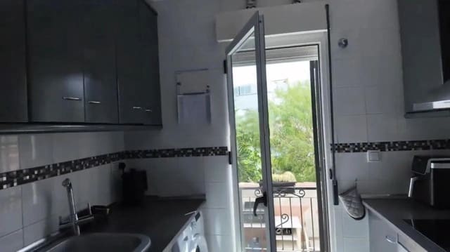 Casa de 3 habitaciones en Dehesa de Campoamor, Orihuela en venta con piscina - 255.900 € (Ref: 9924225)