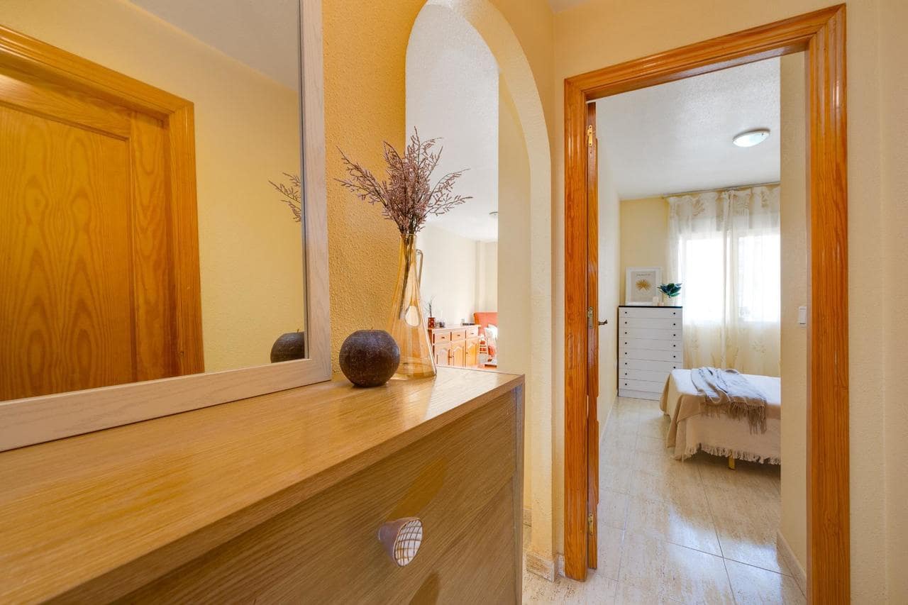 1 chambre Appartement à vendre à Torrevieja avec piscine - 137 500 € (Ref: 9926899)