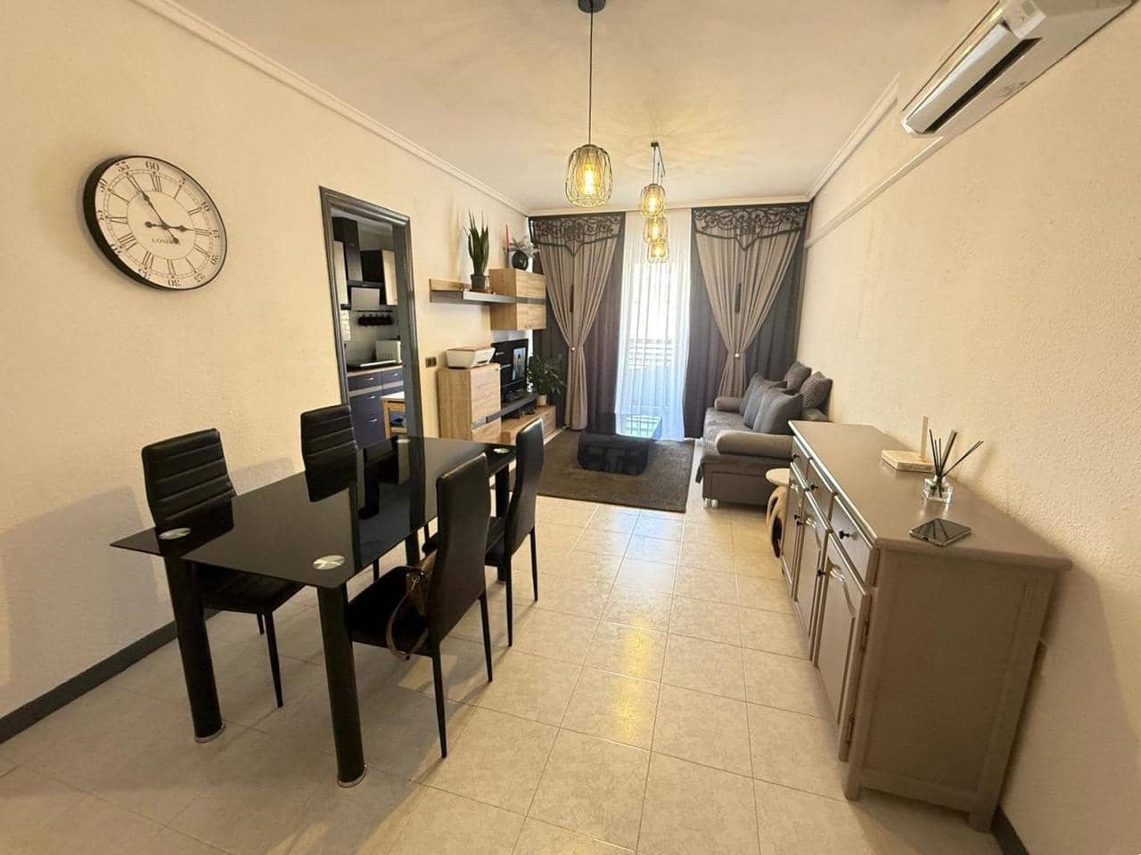 1 soveværelse Lejlighed til salg i Torrevieja med swimmingpool - € 129.000 (Ref: 9926900)
