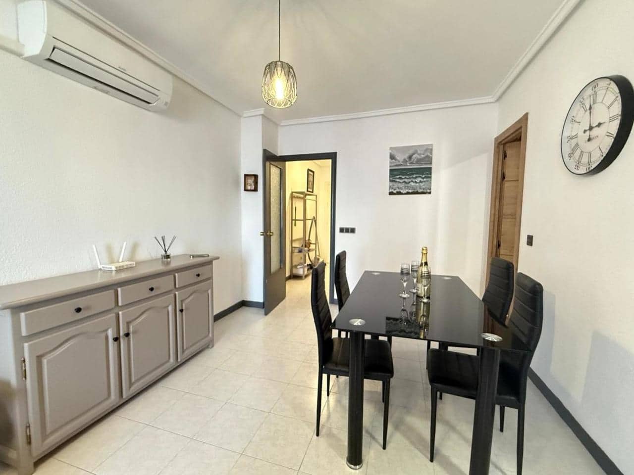 1 soveværelse Lejlighed til salg i Torrevieja med swimmingpool - € 129.000 (Ref: 9926900)