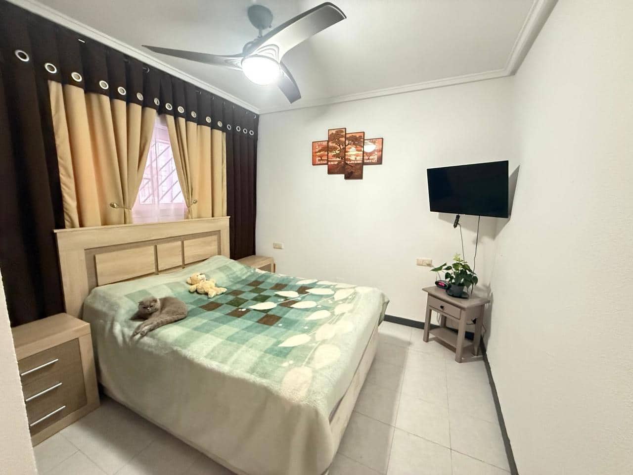 1 soveværelse Lejlighed til salg i Torrevieja med swimmingpool - € 129.000 (Ref: 9926900)
