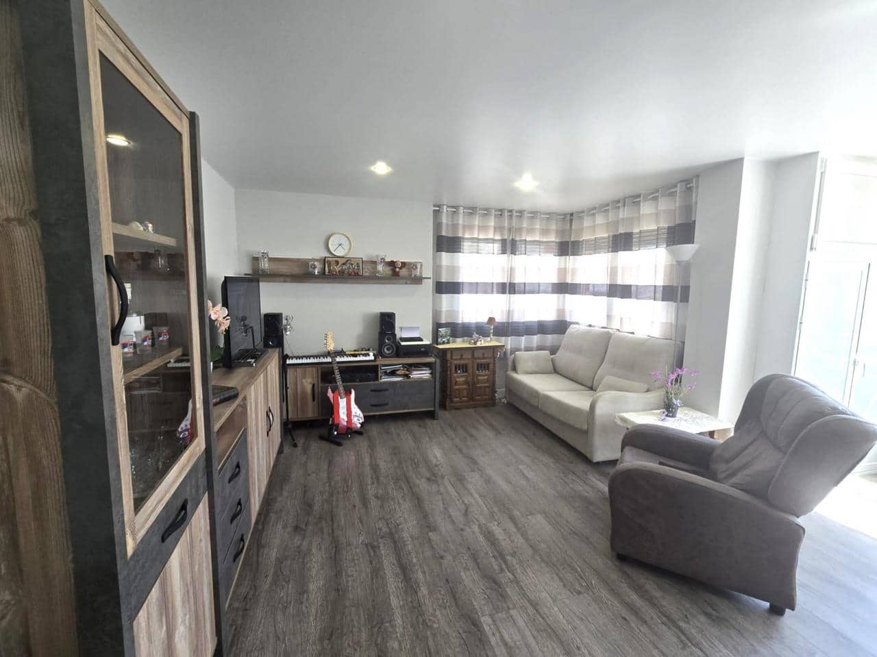 2 makuuhuone Huoneisto myytävänä paikassa Torrevieja - 165 000 € (Ref: 9926910)