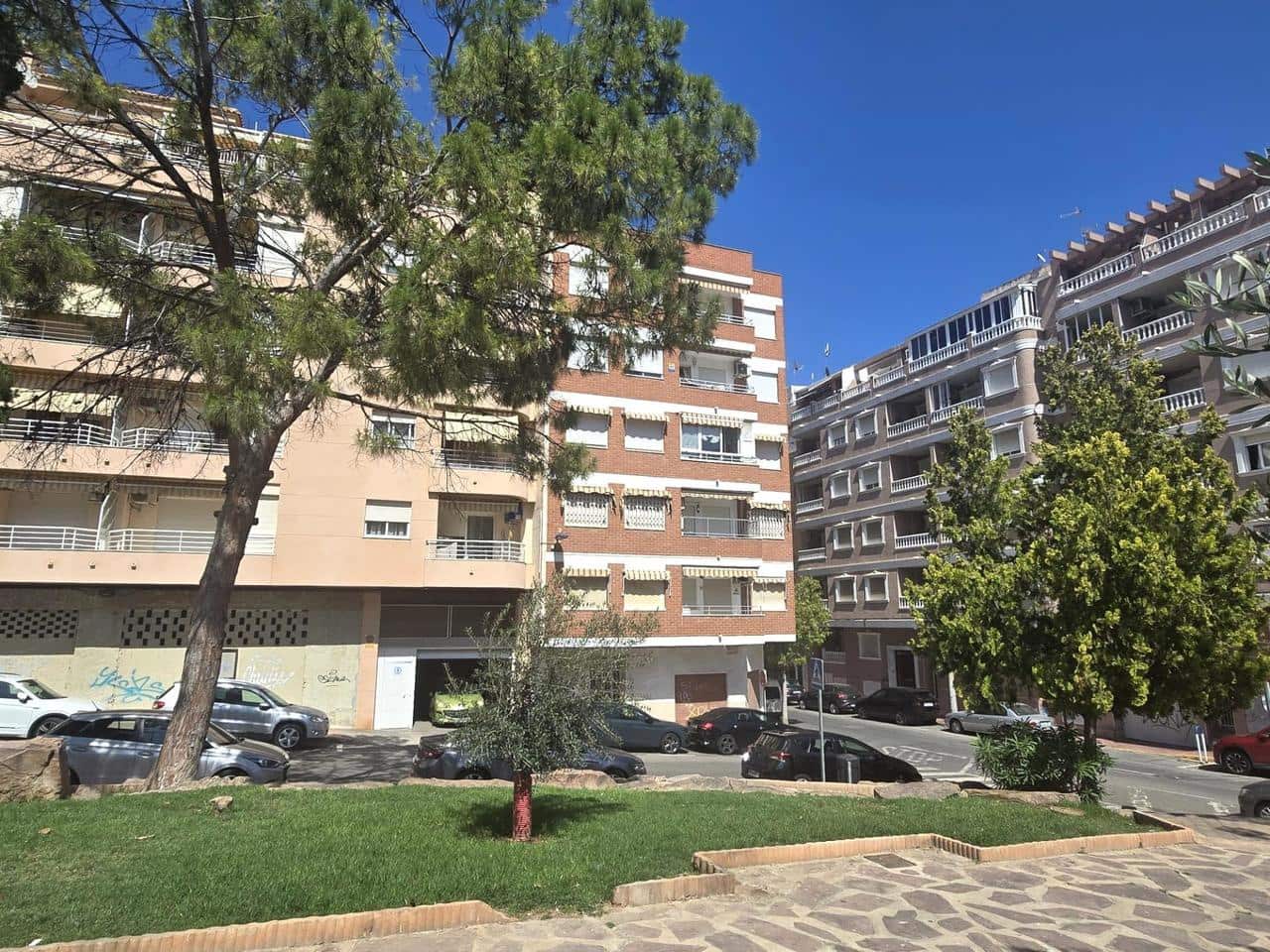 2 makuuhuone Huoneisto myytävänä paikassa Torrevieja - 165 000 € (Ref: 9926910)