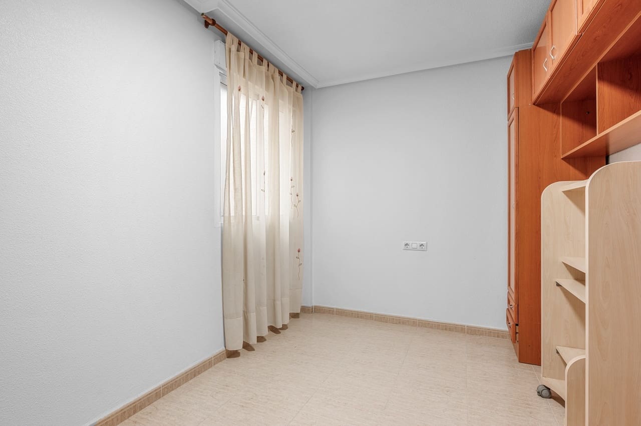 2 sypialnia Apartament na sprzedaż w Torrevieja - 149 000 € (Ref: 9926917)