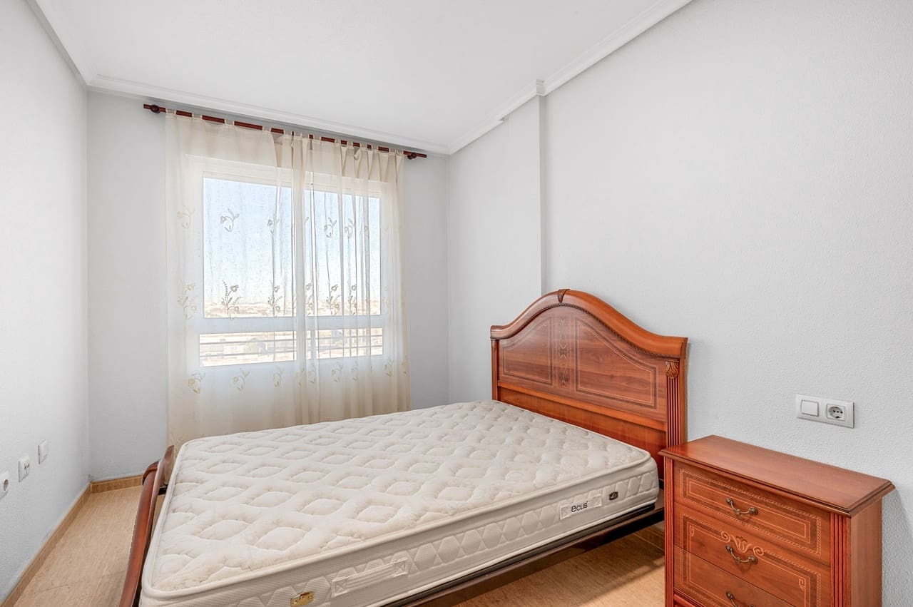 2 sypialnia Apartament na sprzedaż w Torrevieja - 149 000 € (Ref: 9926917)