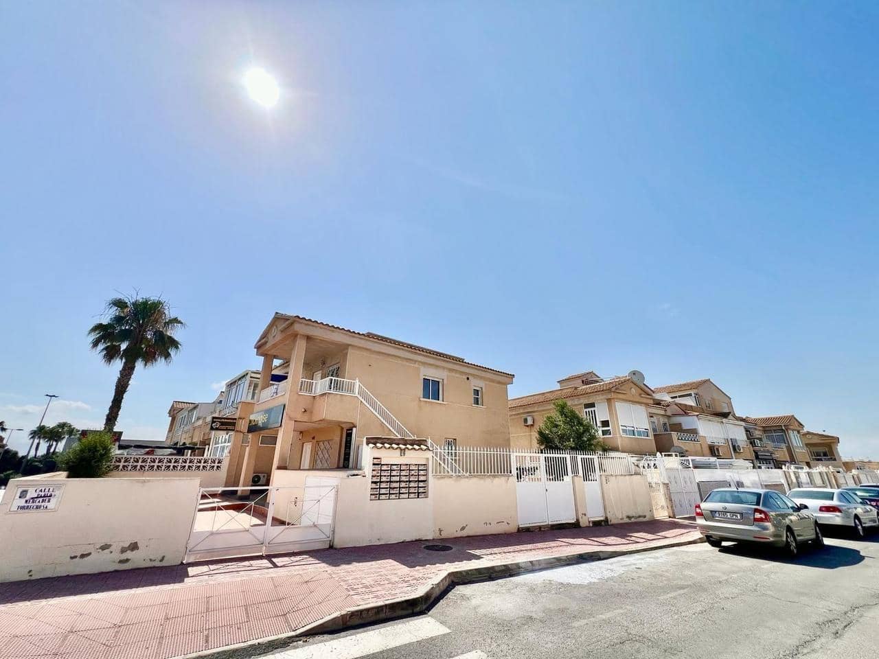 2 chambre Bungalow à vendre à Torrevieja avec piscine - 149 900 € (Ref: 9928887)