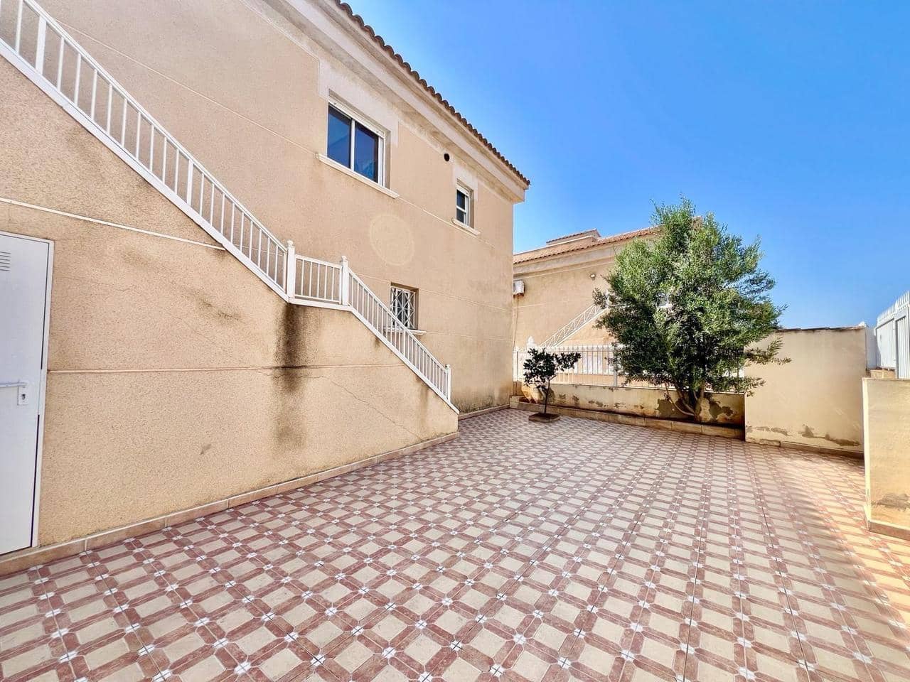 2 chambre Bungalow à vendre à Torrevieja avec piscine - 149 900 € (Ref: 9928887)