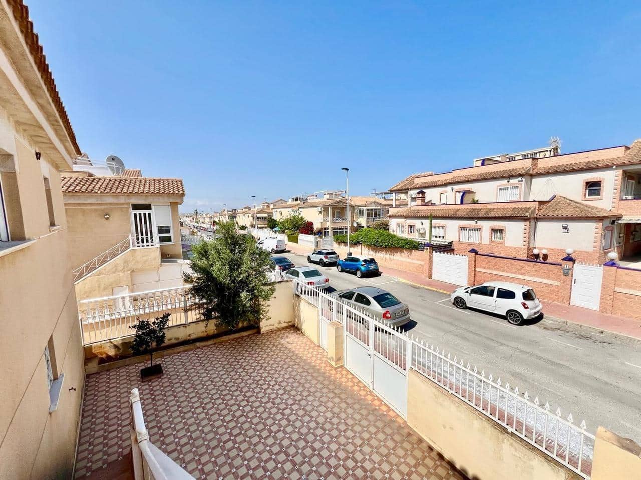 2 chambre Bungalow à vendre à Torrevieja avec piscine - 149 900 € (Ref: 9928887)