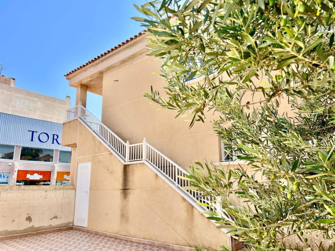 2 chambre Bungalow à vendre à Torrevieja avec piscine - 149 900 € (Ref: 9928887)