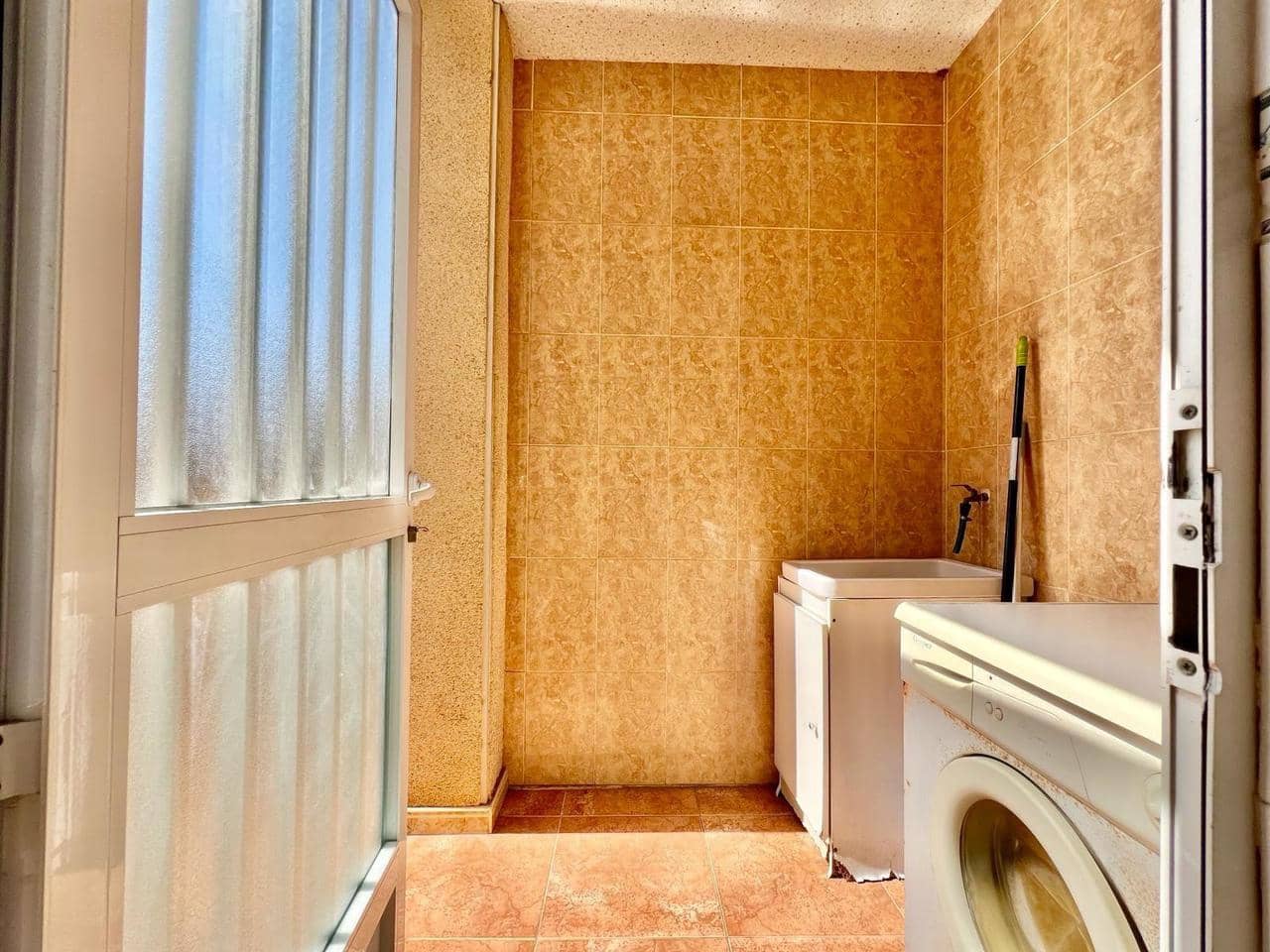 2 chambre Bungalow à vendre à Torrevieja avec piscine - 149 900 € (Ref: 9928887)