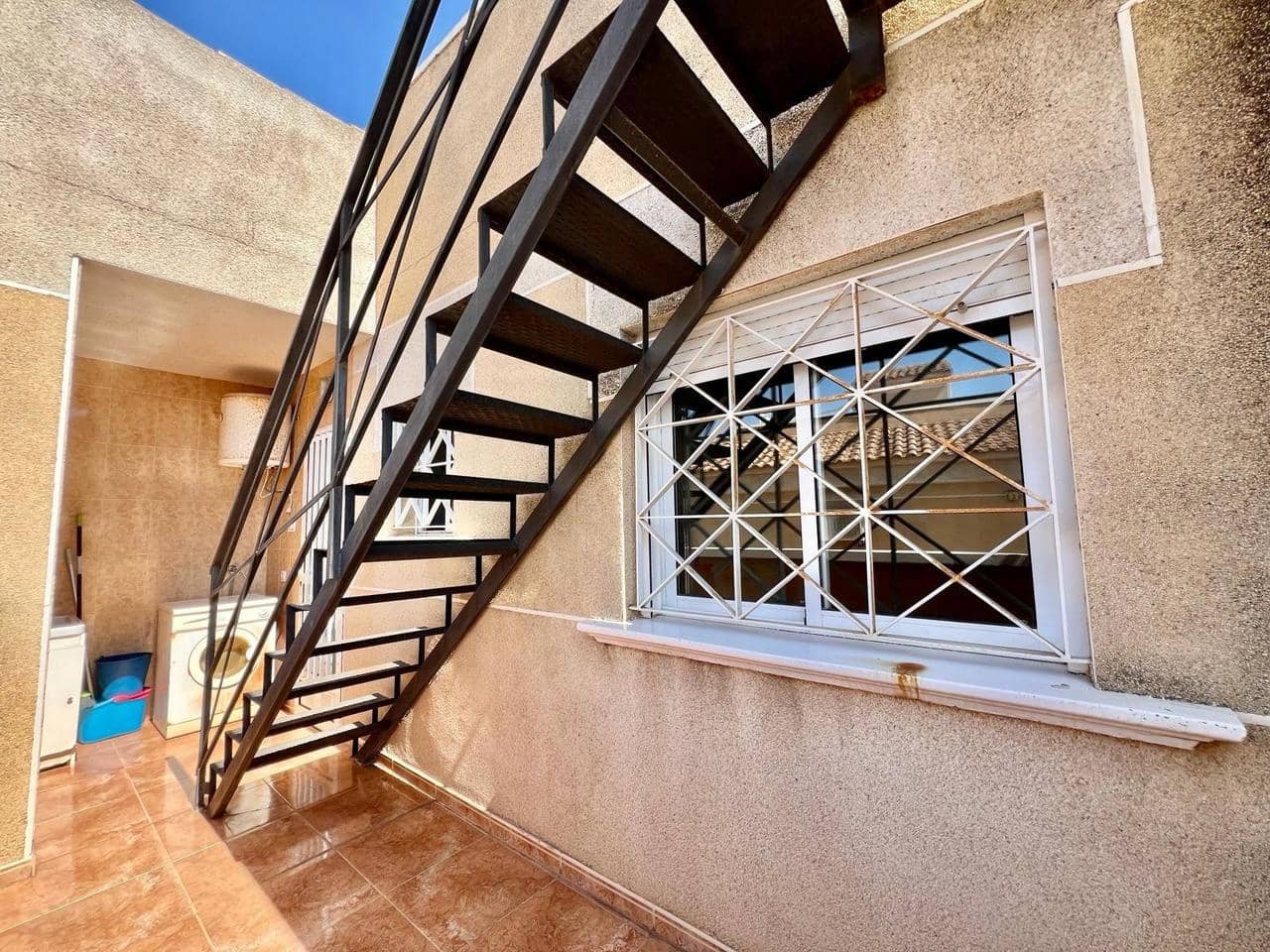 2 chambre Bungalow à vendre à Torrevieja avec piscine - 149 900 € (Ref: 9928887)