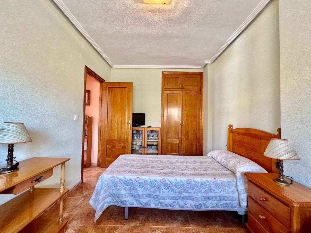 2 chambre Bungalow à vendre à Torrevieja avec piscine - 149 900 € (Ref: 9928887)
