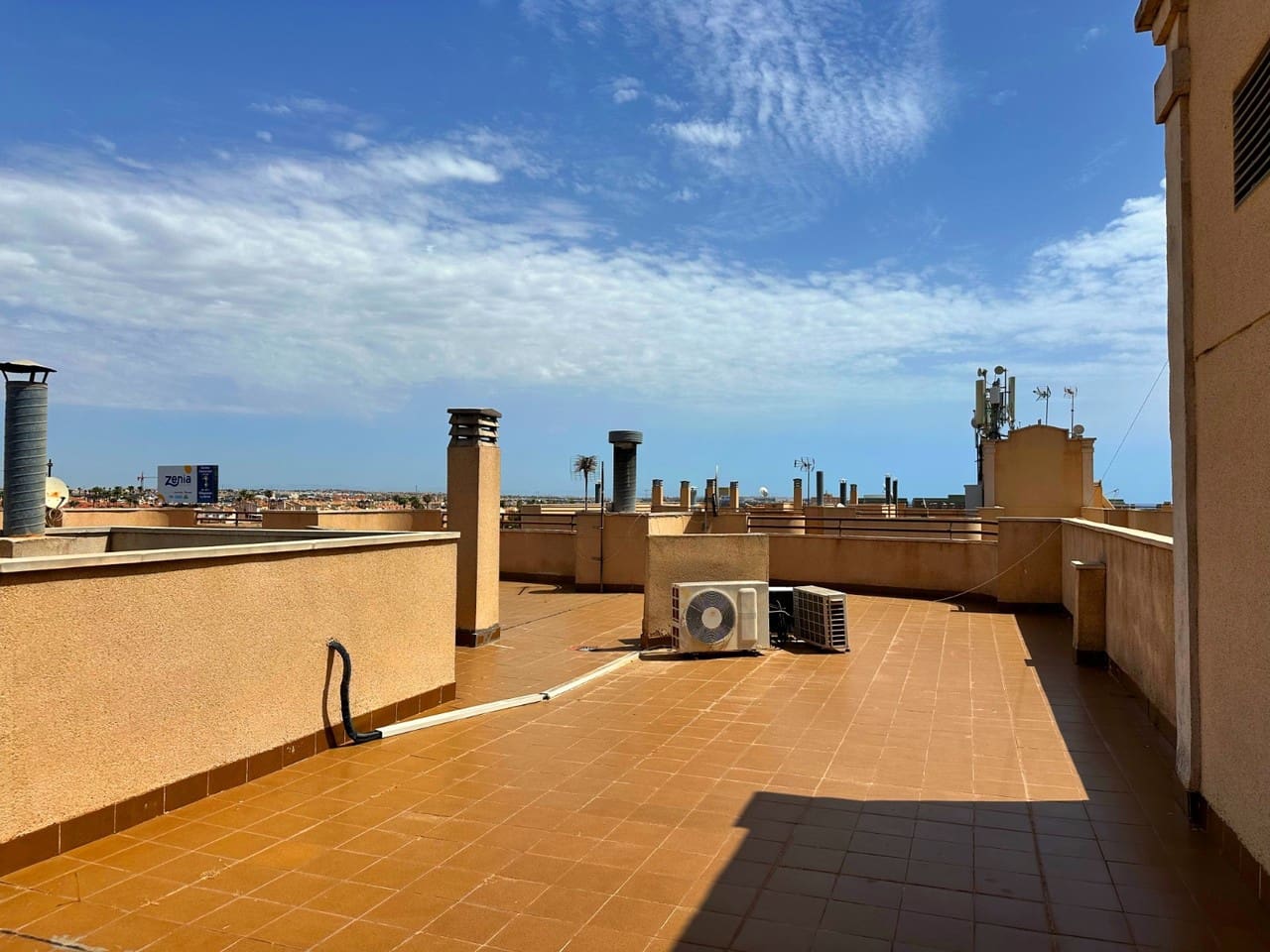 2 bedroom Apartment for sale in Orihuela Costa - € 198,000 (Ref: 9928898)