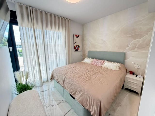 3 makuuhuone Kattohuoneisto myytävänä paikassa Dehesa de Campoamor, Orihuela mukana uima-altaan - 539 000 € (Ref: 9930350)