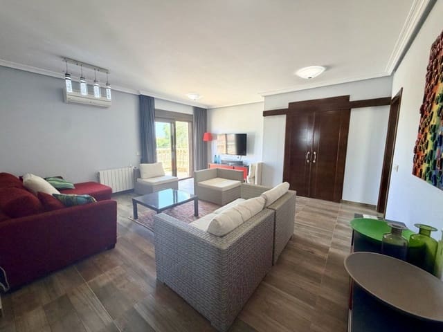 3 soverom Villa til salgs i Dehesa de Campoamor, Orihuela - € 849 500 (Ref: 9930353)