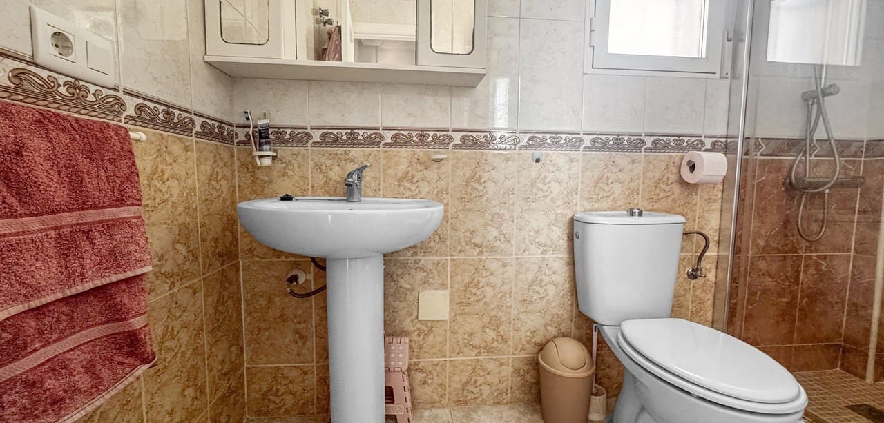 2 bedroom Townhouse for sale in Torrevieja - € 179,000 (Ref: 9930354)