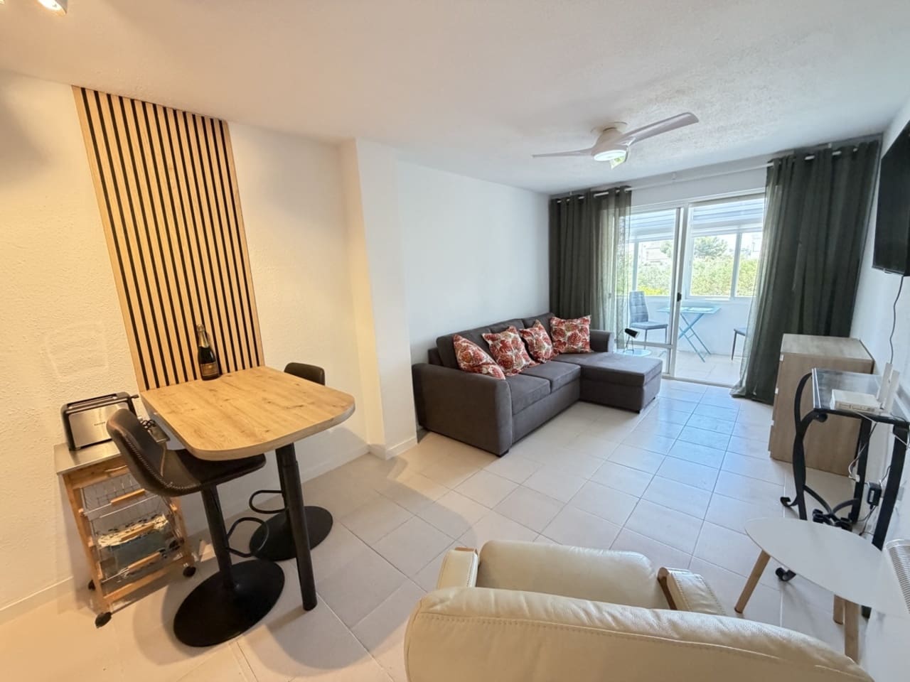 Leilighet til salgs i Pilar de la Horadada - € 79 995 (Ref: 9930359)