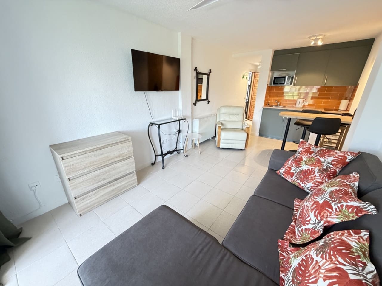 Leilighet til salgs i Pilar de la Horadada - € 79 995 (Ref: 9930359)