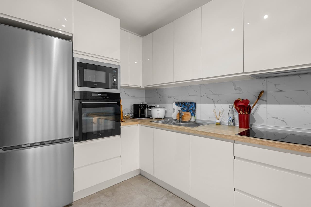 3 slaapkamer Appartement te koop in Los Urrutias met garage - € 150.000 (Ref: 9931275)