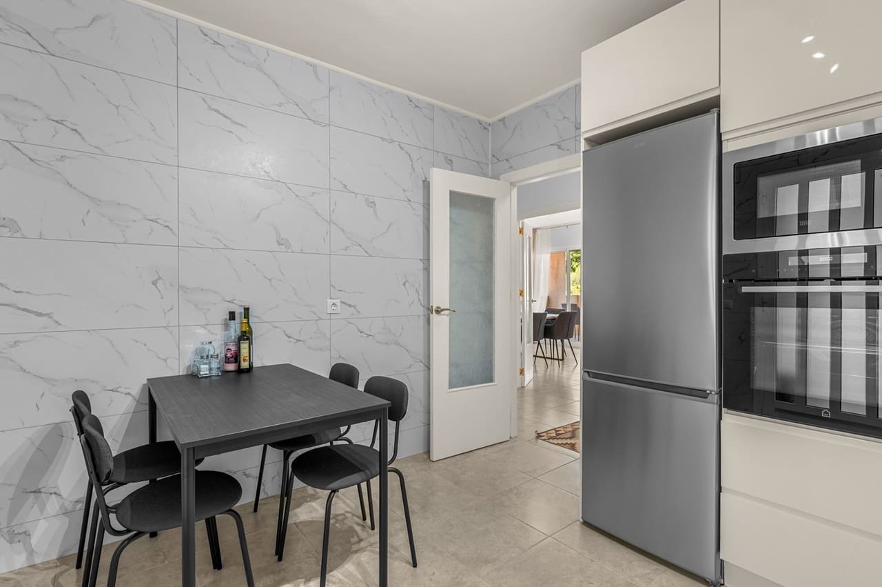 3 slaapkamer Appartement te koop in Los Urrutias met garage - € 150.000 (Ref: 9931275)