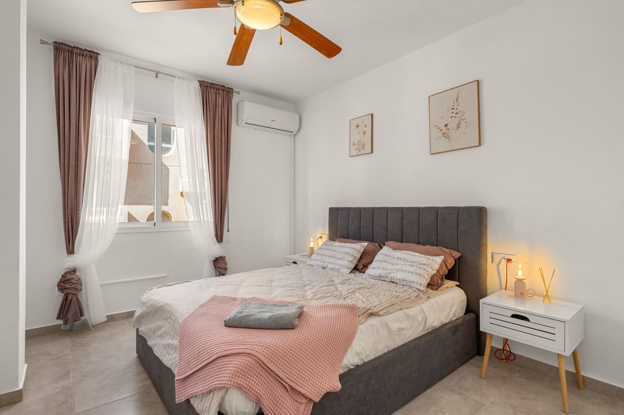 3 slaapkamer Appartement te koop in Los Urrutias met garage - € 150.000 (Ref: 9931275)