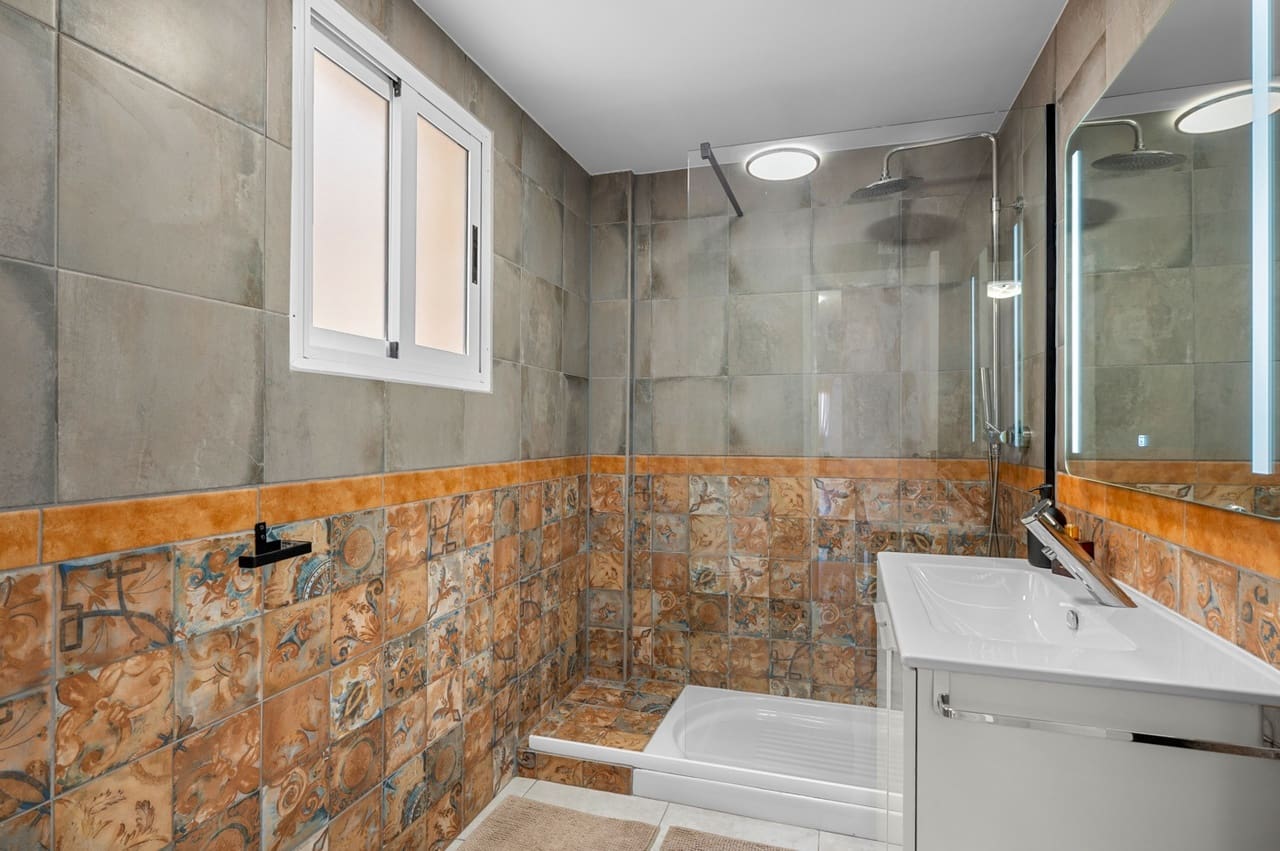 3 slaapkamer Appartement te koop in Los Urrutias met garage - € 150.000 (Ref: 9931275)