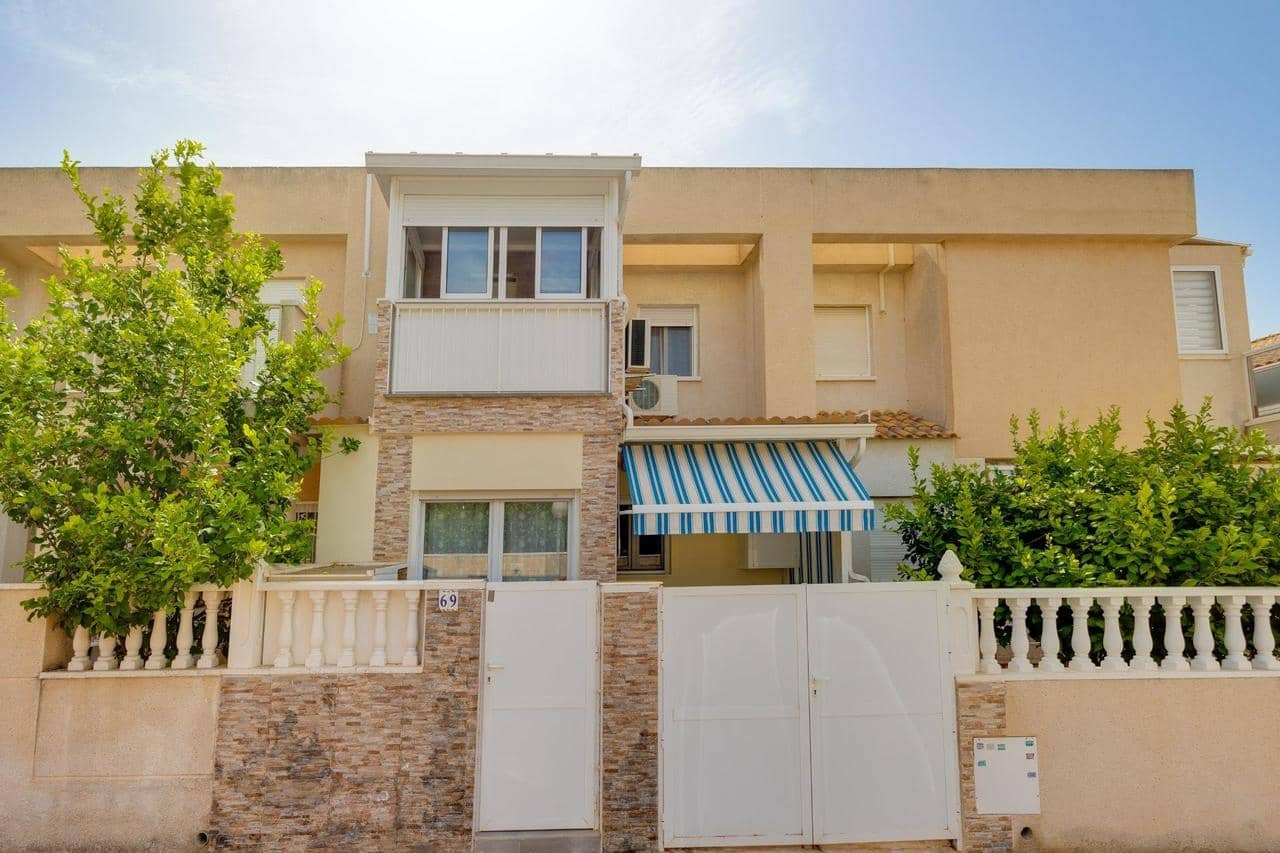 2 chambre Maison de Ville à vendre à Torrevieja avec piscine - 185 000 € (Ref: 9931280)