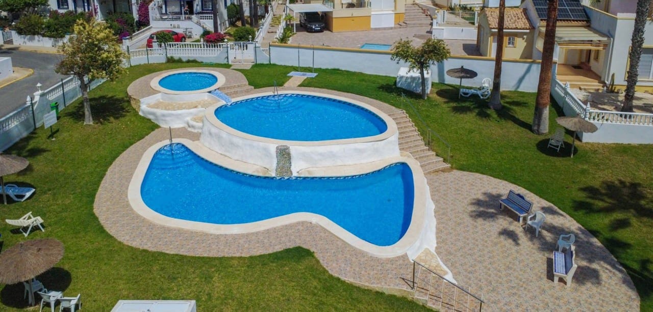 4 sovrum Hus till salu i Orihuela Costa - 295 000 € (Ref: 9931283)