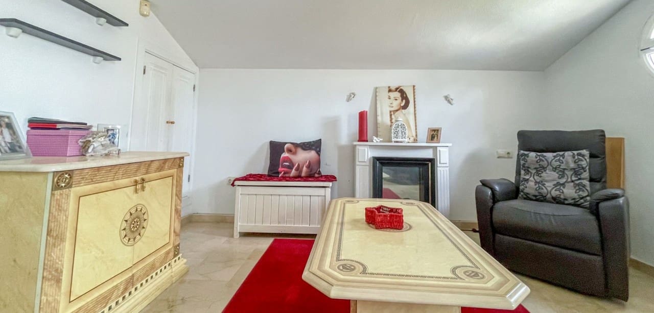 4 sovrum Hus till salu i Orihuela Costa - 295 000 € (Ref: 9931283)
