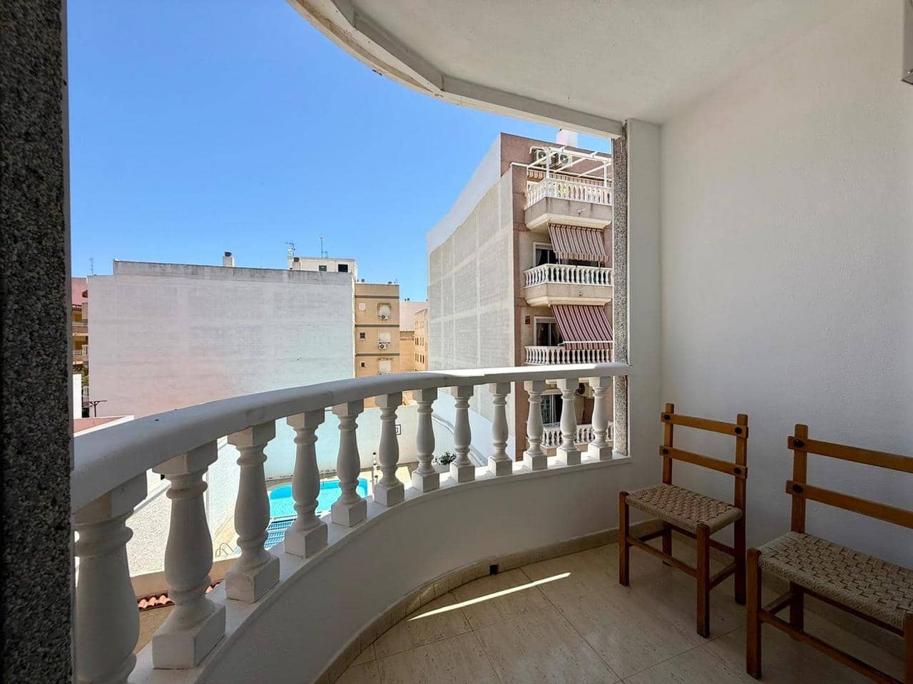 2 makuuhuone Huoneisto myytävänä paikassa Torrevieja - 219 900 € (Ref: 9931284)