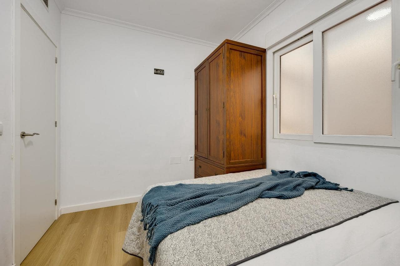 3 chambre Appartement à vendre à Torrevieja - 265 000 € (Ref: 9935974)