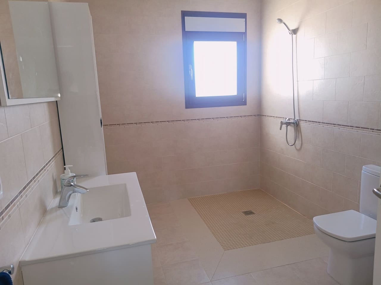 4 quarto Casa em Banda para venda em Roldan - 275 000 € (Ref: 9935977)