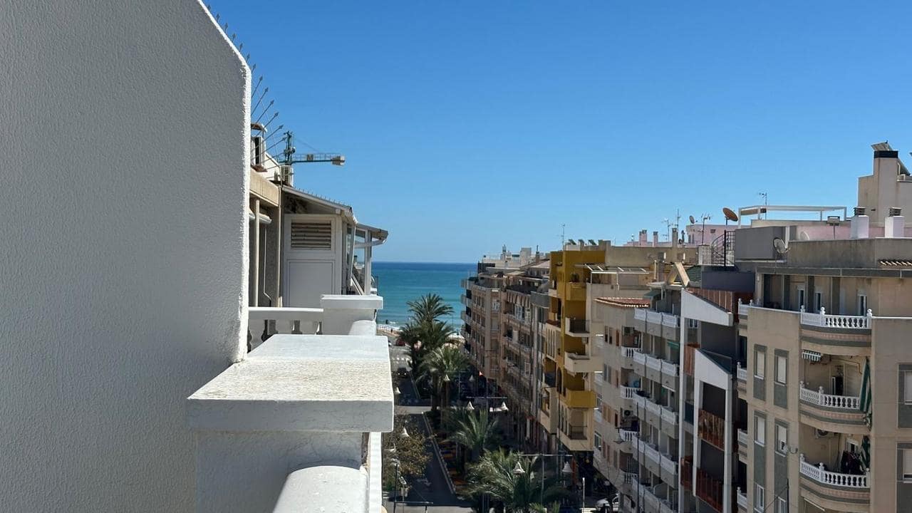 2 soverom Leilighet til salgs i Torrevieja - € 265 000 (Ref: 9937613)